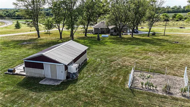 $370,000 | 31421 West 161st Street, Excelsior Springs, MO 64024