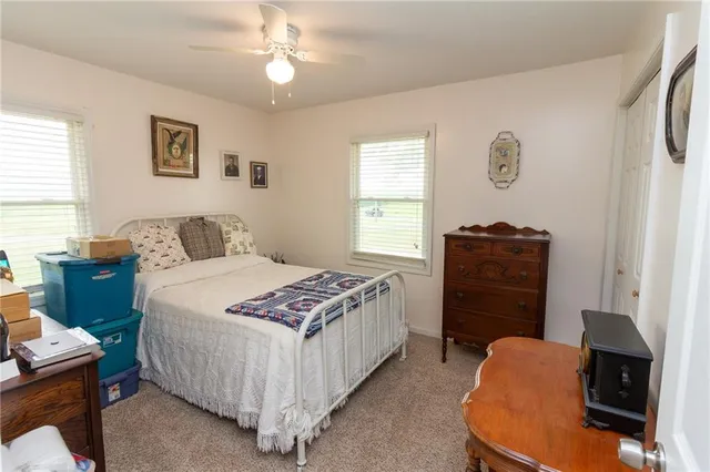 $370,000 | 31421 West 161st Street, Excelsior Springs, MO 64024