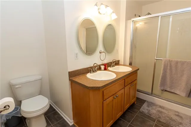 $370,000 | 31421 West 161st Street, Excelsior Springs, MO 64024