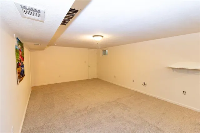 $370,000 | 31421 West 161st Street, Excelsior Springs, MO 64024