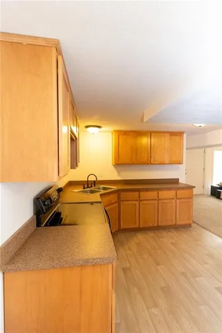 $370,000 | 31421 West 161st Street, Excelsior Springs, MO 64024