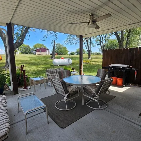 $370,000 | 31421 West 161st Street, Excelsior Springs, MO 64024