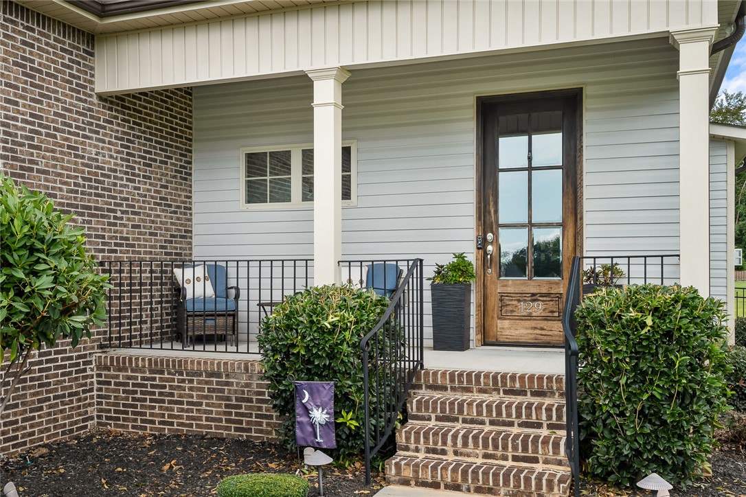 129 Saddle Brook Anderson, SC 29625 - Photo 4 of 50