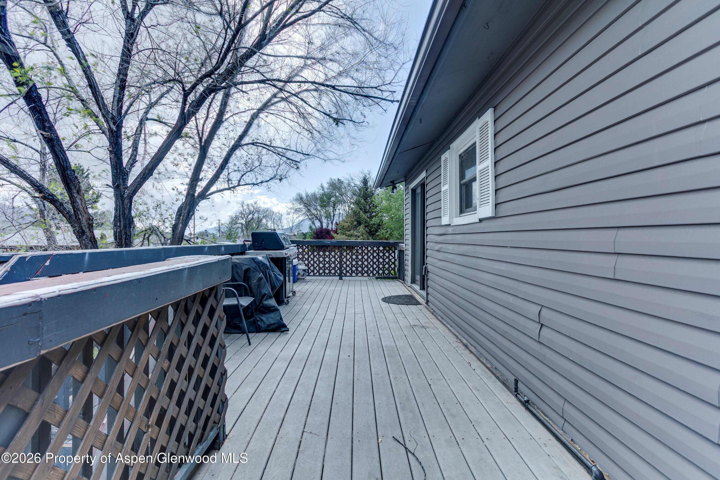 501 Fairway Avenue Rifle, CO 81650 - Photo 15 of 29 02-501_Fairway_Deck-3