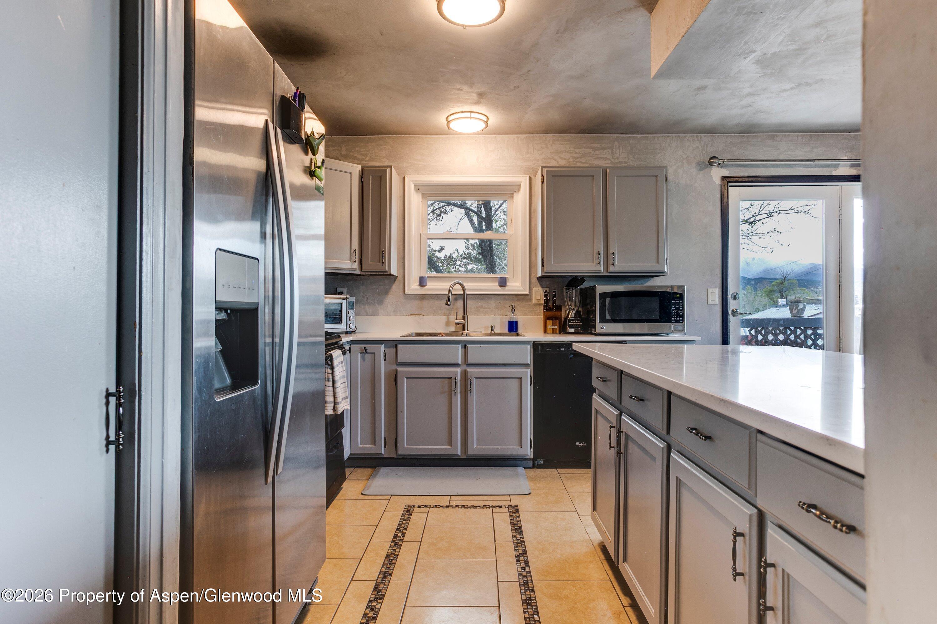501 Fairway Avenue Rifle, CO 81650 - Photo 10 of 29 18-501_Fairway_Kitchen-2