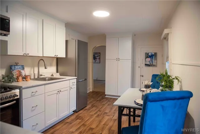 $249,900 | 5300 Lake Avenue, Orchard Park, NY 14127