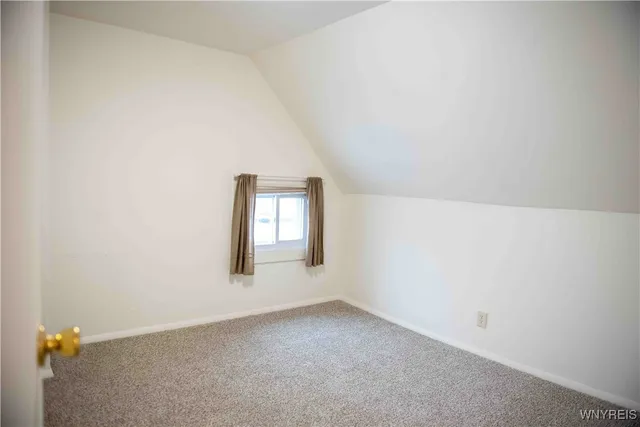 $249,900 | 5300 Lake Avenue, Orchard Park, NY 14127