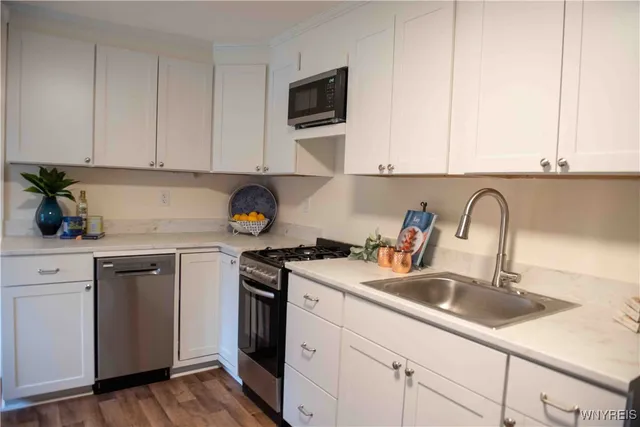 $249,900 | 5300 Lake Avenue, Orchard Park, NY 14127