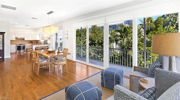 $30,000 | 877 7th Street South, Naples, FL 34102