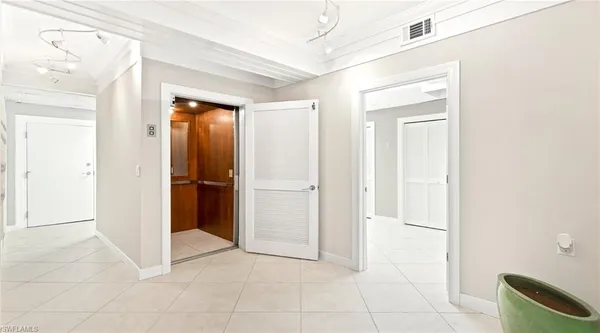 $30,000 | 877 7th Street South, Naples, FL 34102