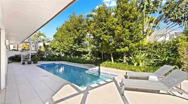 $30,000 | 877 7th Street South, Naples, FL 34102