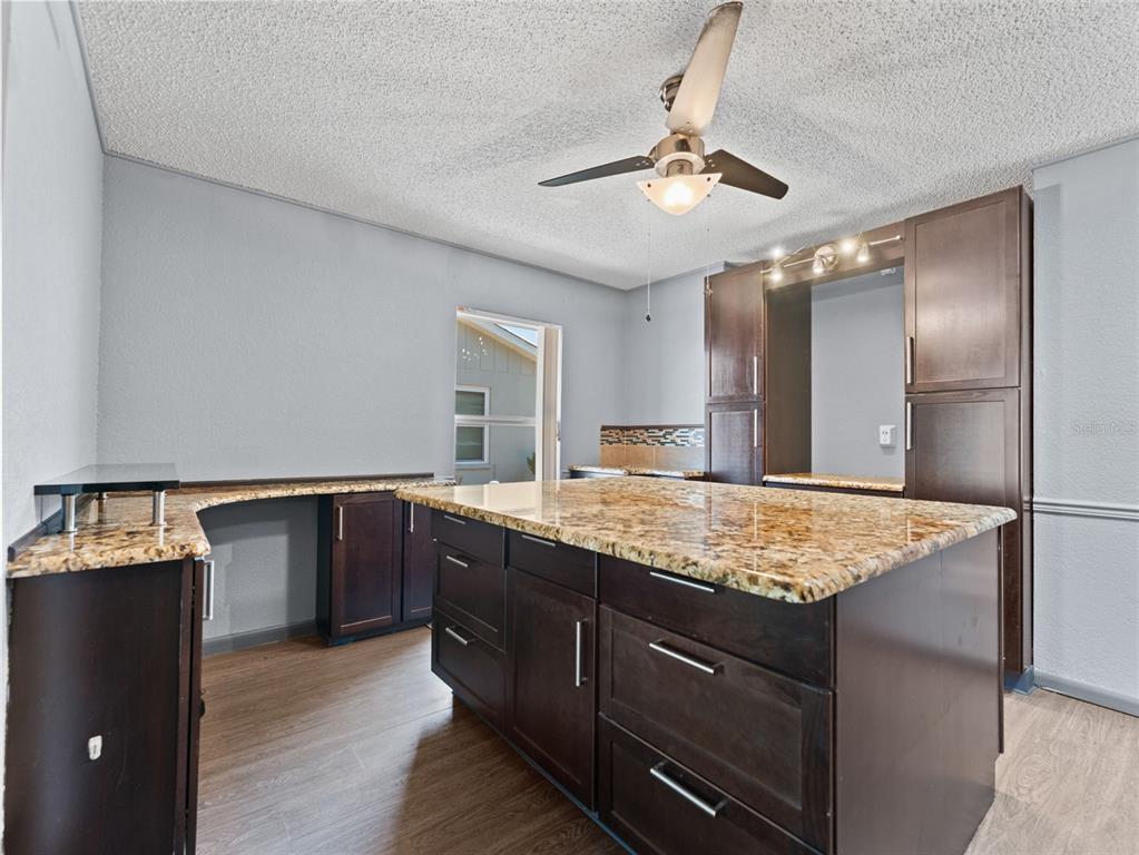 7118 Lexington Circle Brooksville, FL 34602 - Photo 15 of 45