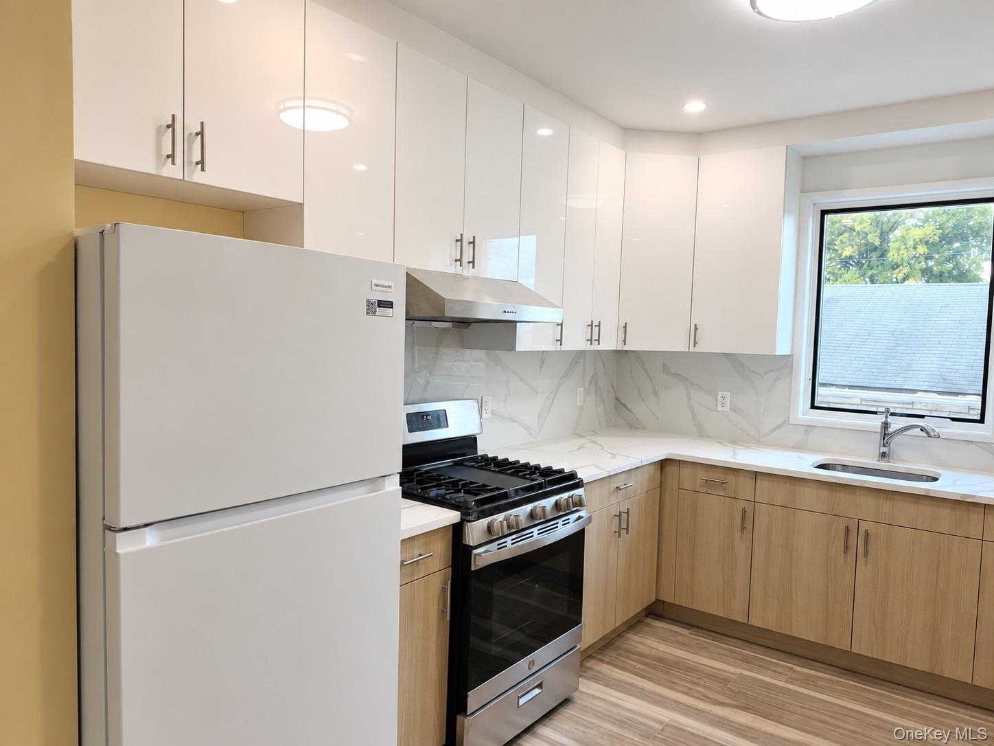 164-16 75th Road, Unit 2 Queens, NY 11366 - Photo 5 of 15 Gallery Image 5