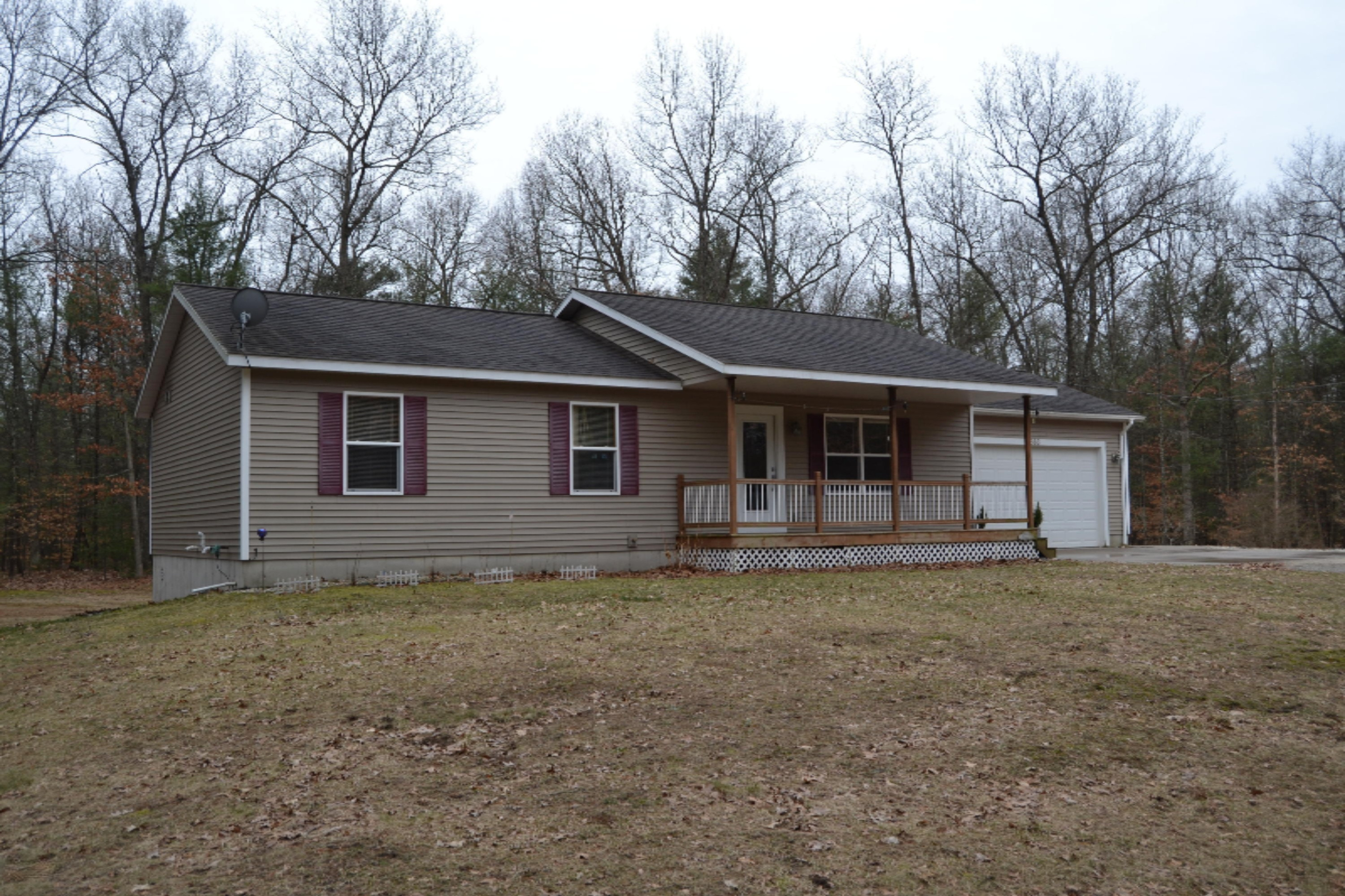 863 West Michillinda Road Muskegon, MI 49445 - Photo 2 of 30 DSC_0214