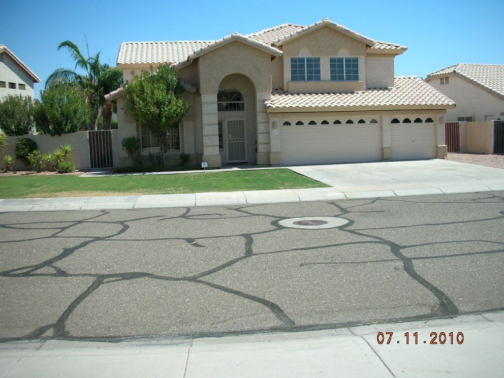 3513 East Clark Road Phoenix, AZ 85050 - Photo 1 of 27 Front