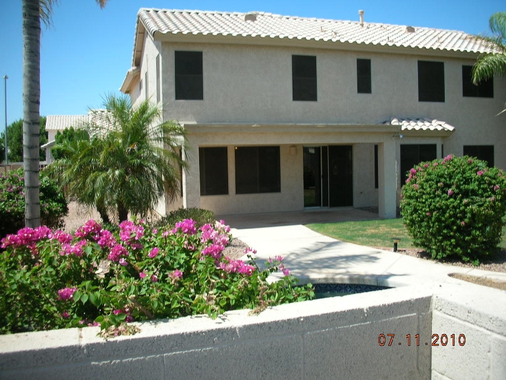 3513 East Clark Road Phoenix, AZ 85050 - Photo 6 of 27 left back of home
