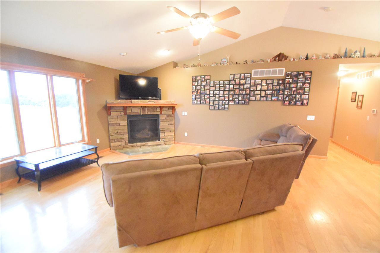 3244 West Tyrrell Road Owosso, MI 48867 - Photo 15 of 30 50005219-14.JPG