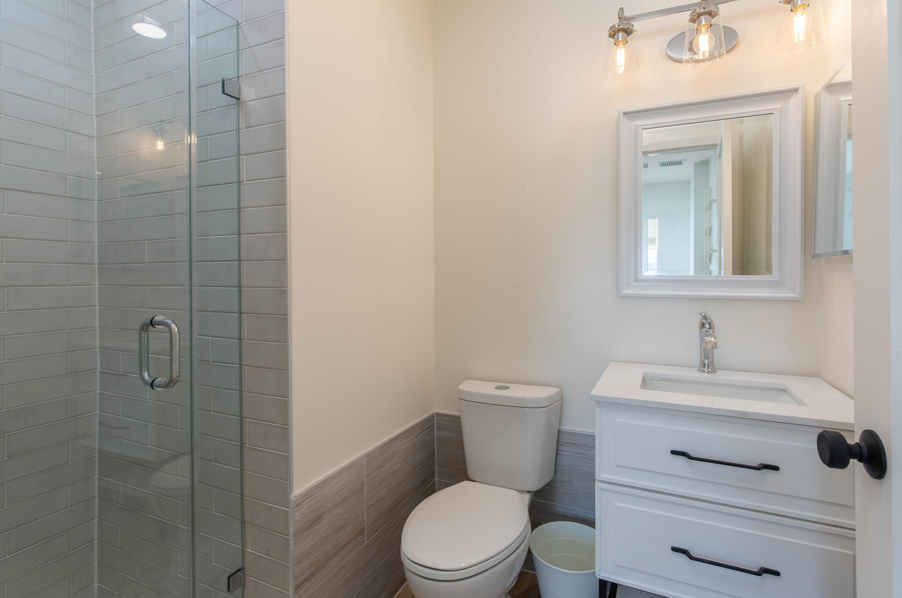 13250 Southfields Road Wellington, FL 33414 - Photo 19 of 72 4/3/1 Bathroom 3 of 3