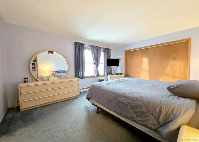 $685,000 | 14 Avenue C, Holbrook, NY 11741