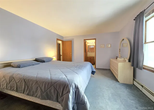 $685,000 | 14 Avenue C, Holbrook, NY 11741