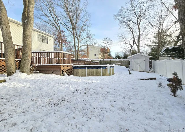 $685,000 | 14 Avenue C, Holbrook, NY 11741