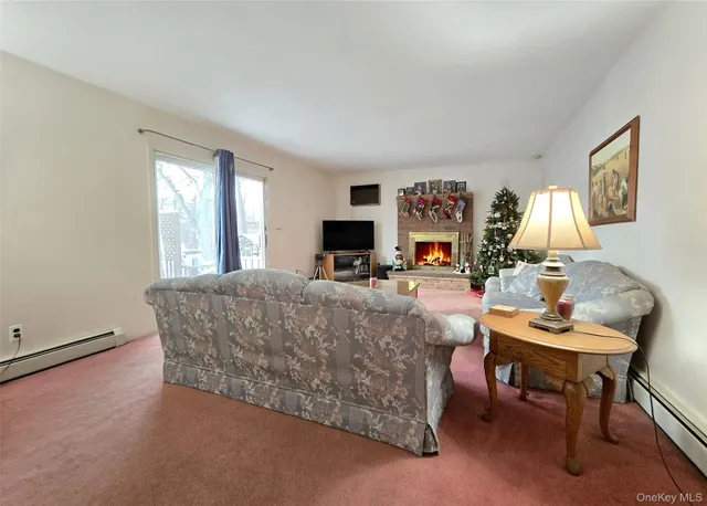 $685,000 | 14 Avenue C, Holbrook, NY 11741