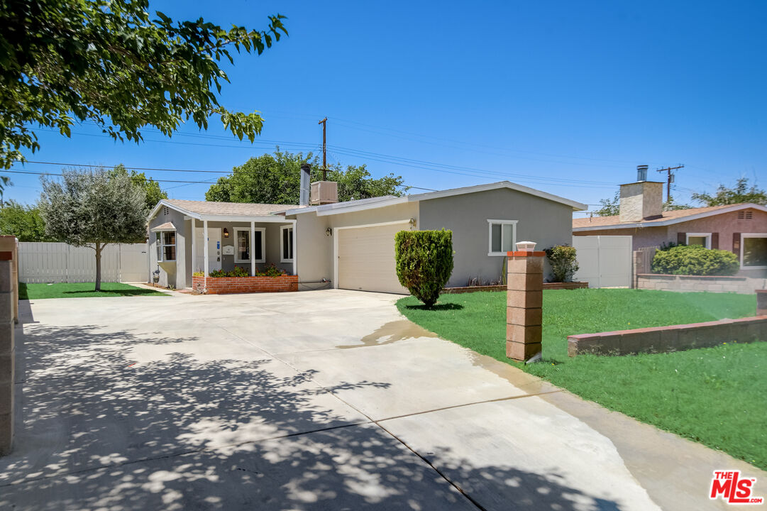 38857 Juniper Tree Road Palmdale, CA 93551 - Photo 1 of 21 Gallery Image 1