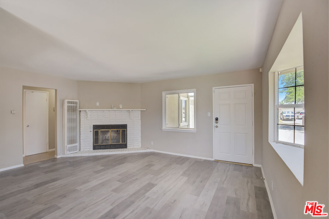 38857 Juniper Tree Road Palmdale, CA 93551 - Photo 5 of 21 Gallery Image 5