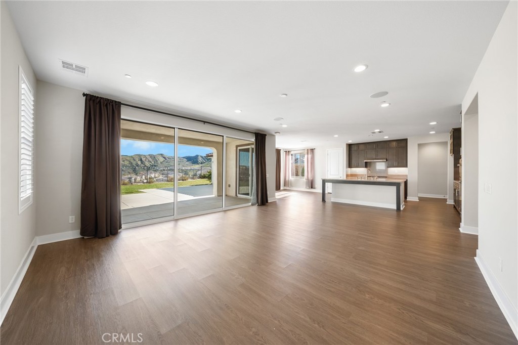 25110 Cherry Ridge Drive Canyon Country, CA 91387 - Photo 16 of 74