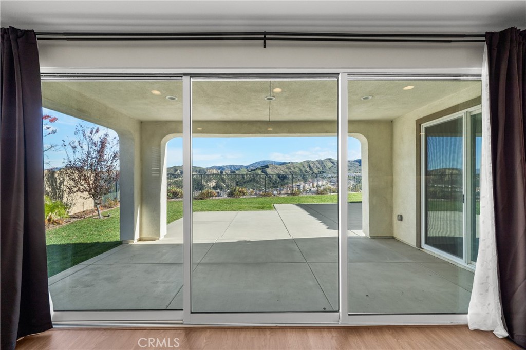 25110 Cherry Ridge Drive Canyon Country, CA 91387 - Photo 19 of 74