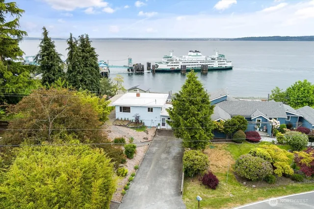 a view of a houses with outdoor space