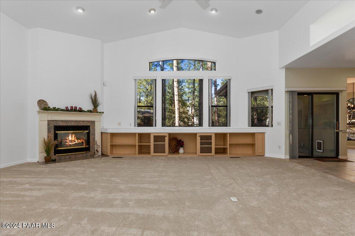 1785 Coyote Road Prescott, AZ 86303 - Photo 8 of 36 Living Room