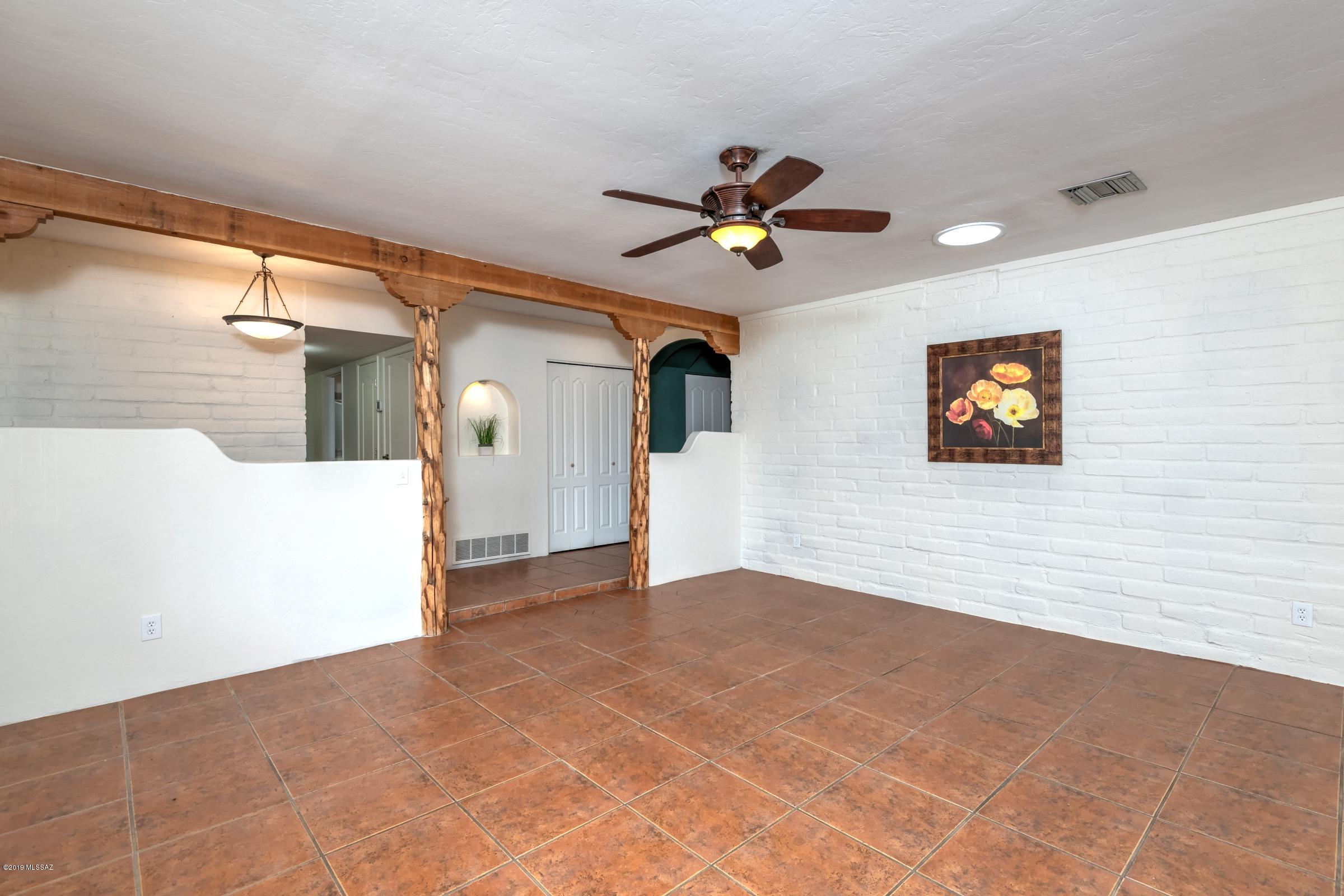 11390 North Shannon Road Tucson, AZ 85742 - Photo 19 of 32