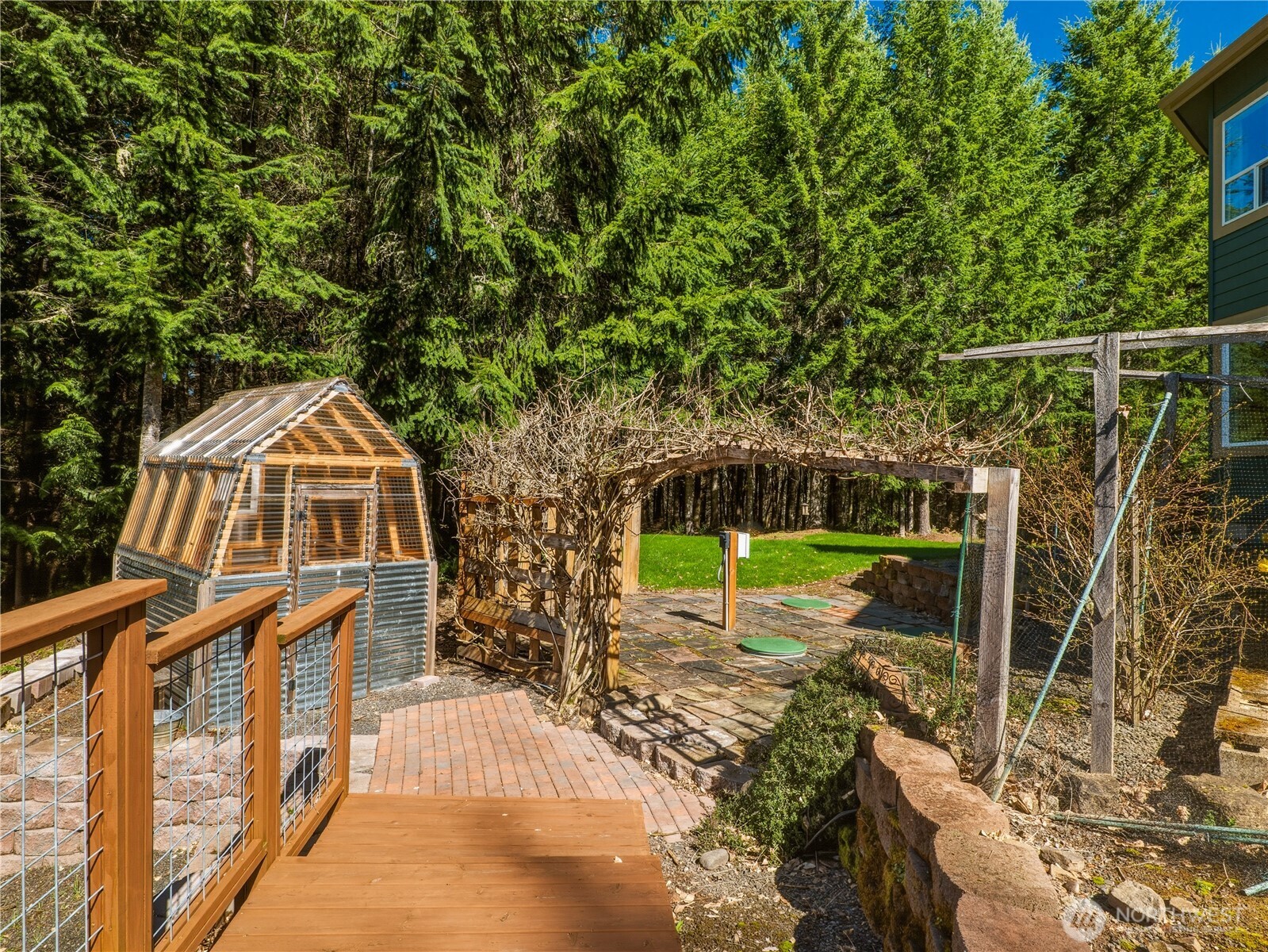 418 Shy Bear Road Toutle, WA 98649 - Photo 32 of 40