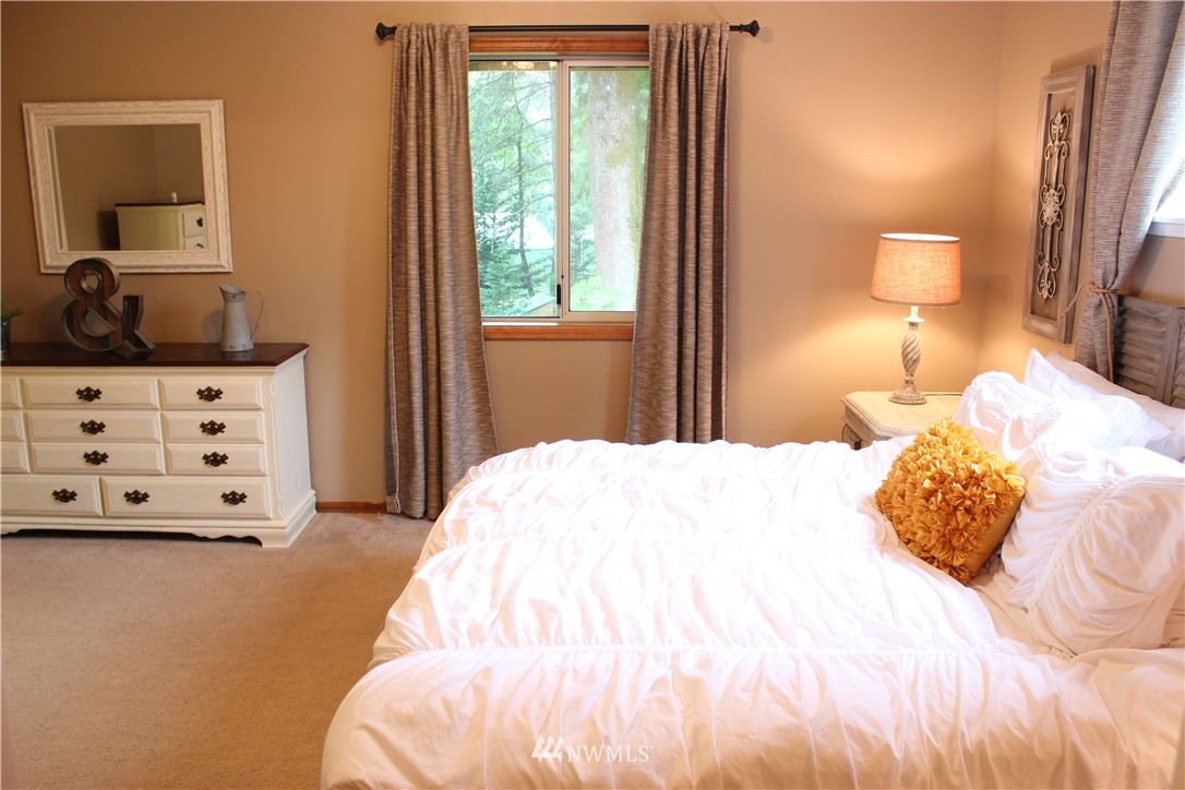 19209 Southeast 136th Street Renton, WA 98059 - Photo 15 of 23 Gallery Image 15