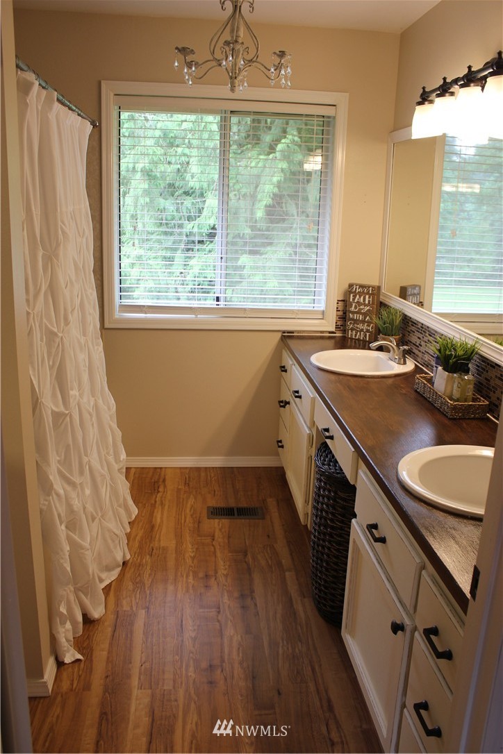 19209 Southeast 136th Street Renton, WA 98059 - Photo 16 of 23 Gallery Image 16