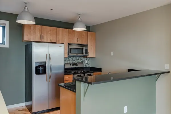 $3,800 | 210 Broadway, Unit 404, Everett, MA 02149