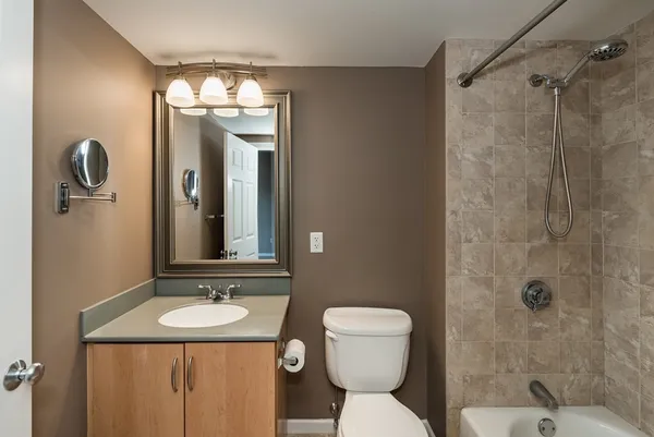 $3,800 | 210 Broadway, Unit 404, Everett, MA 02149