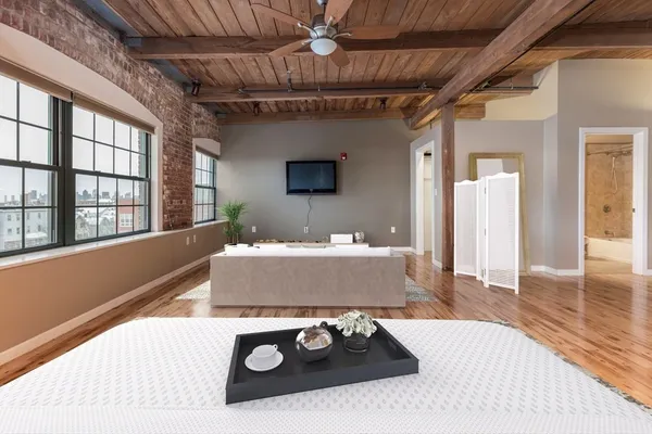 $3,800 | 210 Broadway, Unit 404, Everett, MA 02149