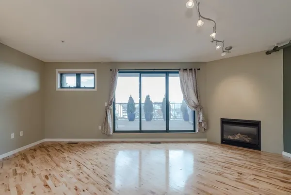 $3,800 | 210 Broadway, Unit 404, Everett, MA 02149