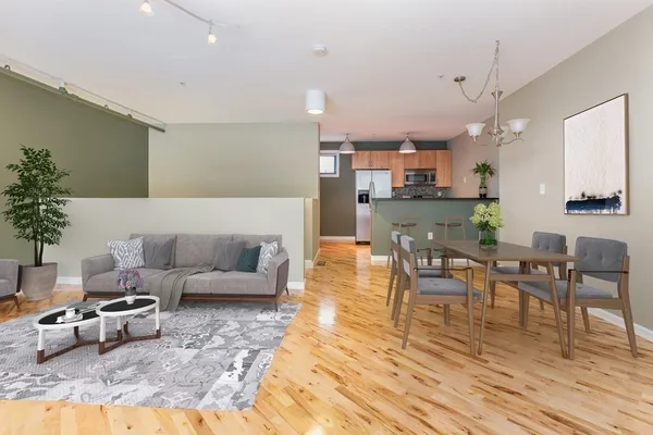 $3,800 | 210 Broadway, Unit 404, Everett, MA 02149