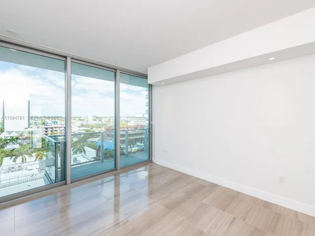 $4,650,000 | 6901 Collins Avenue, Unit 701, Miami Beach, FL 33141