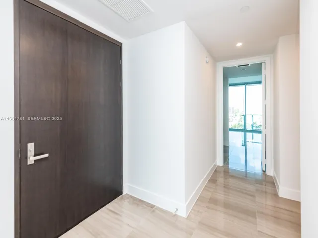 $4,650,000 | 6901 Collins Avenue, Unit 701, Miami Beach, FL 33141