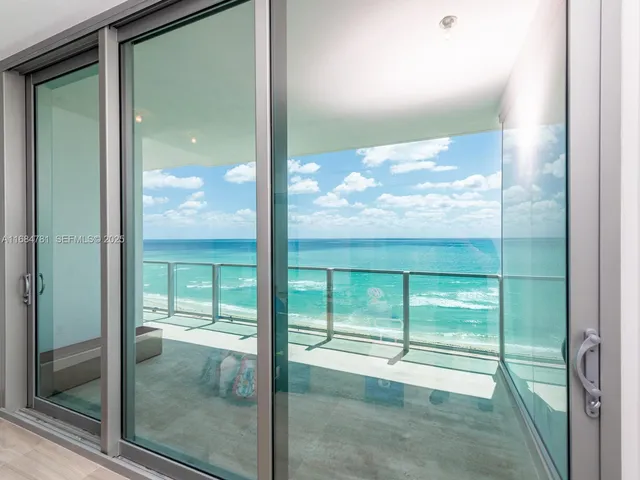 $4,650,000 | 6901 Collins Avenue, Unit 701, Miami Beach, FL 33141