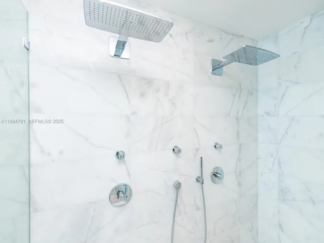 $4,650,000 | 6901 Collins Avenue, Unit 701, Miami Beach, FL 33141