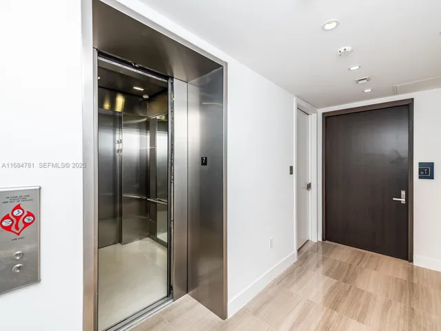 $4,650,000 | 6901 Collins Avenue, Unit 701, Miami Beach, FL 33141
