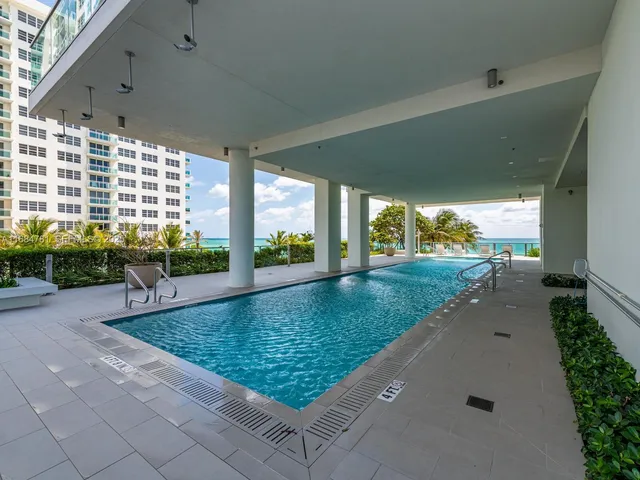 $4,650,000 | 6901 Collins Avenue, Unit 701, Miami Beach, FL 33141