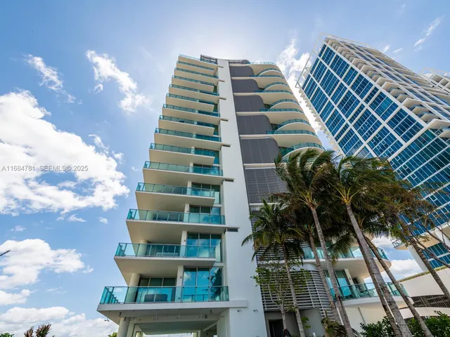 $4,650,000 | 6901 Collins Avenue, Unit 701, Miami Beach, FL 33141