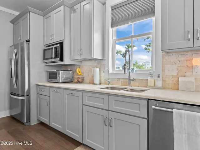 $828,000 | 2411 Marsh Tern Lane, Morehead City, NC 28557