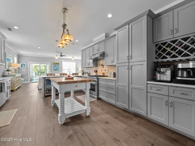 $828,000 | 2411 Marsh Tern Lane, Morehead City, NC 28557